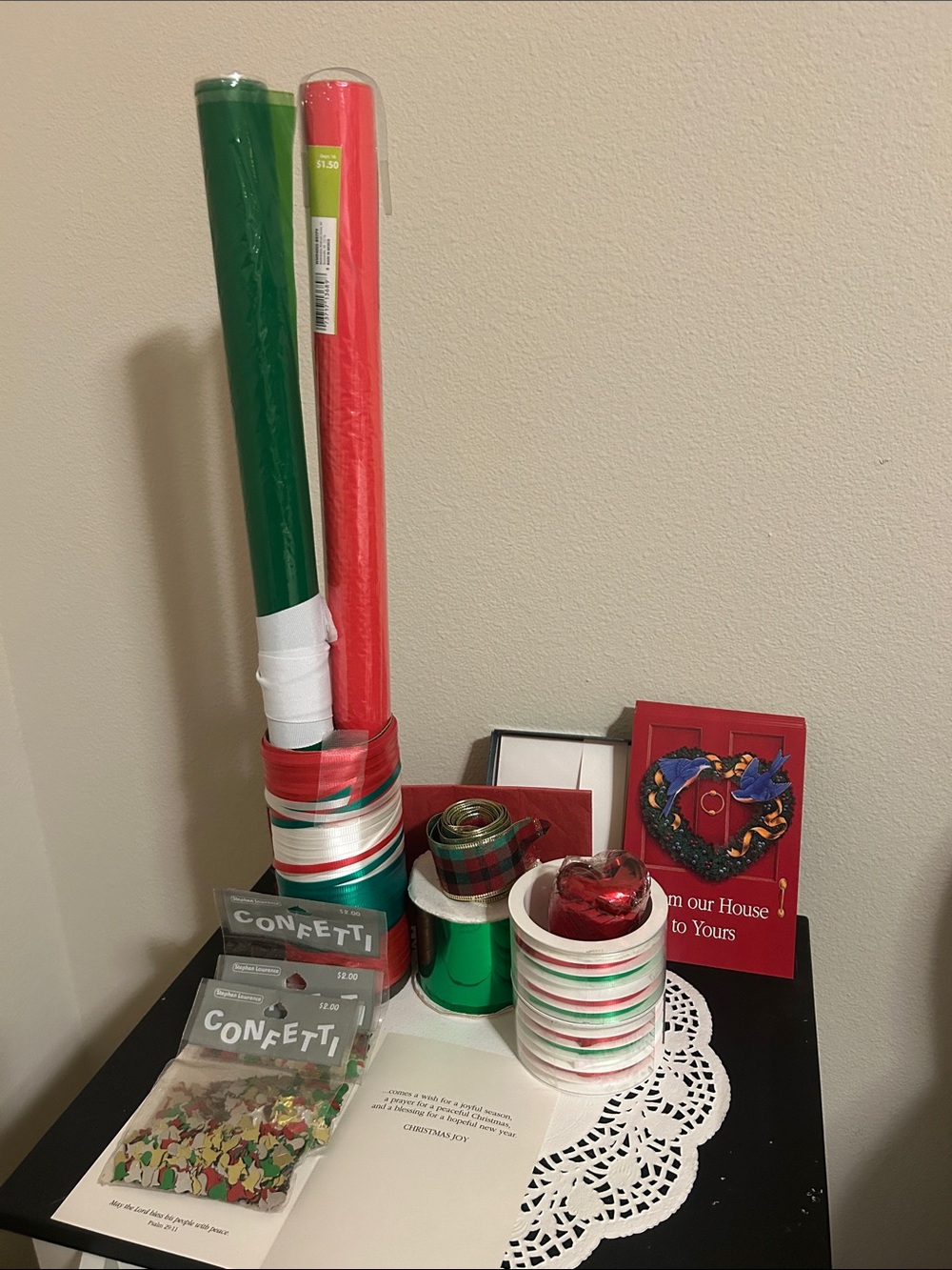 Festive Green and Red Holiday Gift Wrap Set - Home Holiday